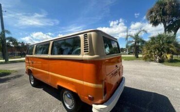 Volkswagen-BusVanagon-Van-1979-6