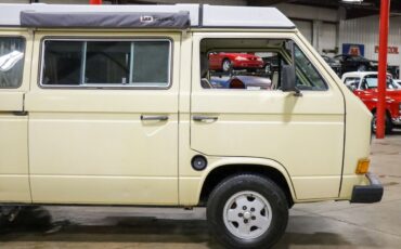 Volkswagen-BusVanagon-Van-1982-10