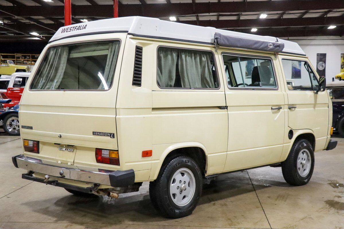 Volkswagen-BusVanagon-Van-1982-7