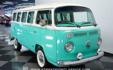 Volkswagen-BusVanagon-Van-1984-14