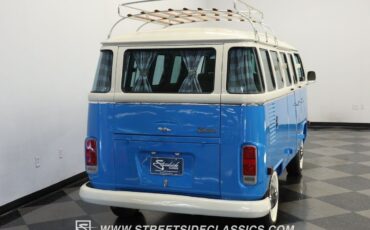 Volkswagen-BusVanagon-Van-1994-9