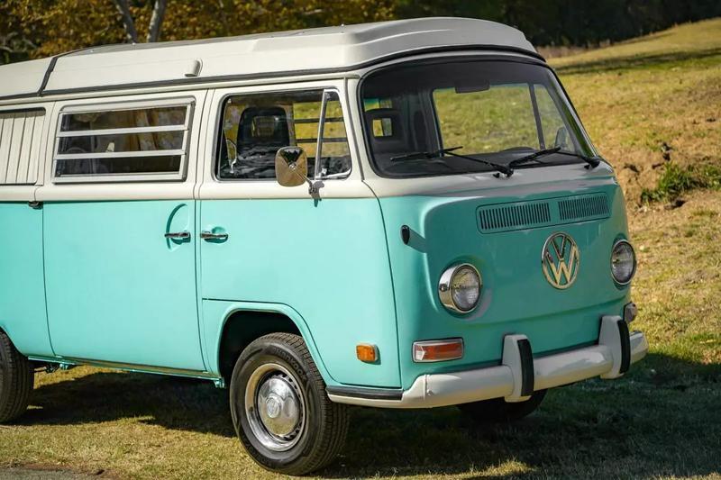 Volkswagen-Camper-1972-3