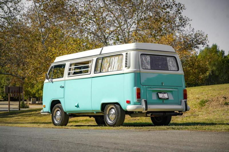 Volkswagen-Camper-1972-9