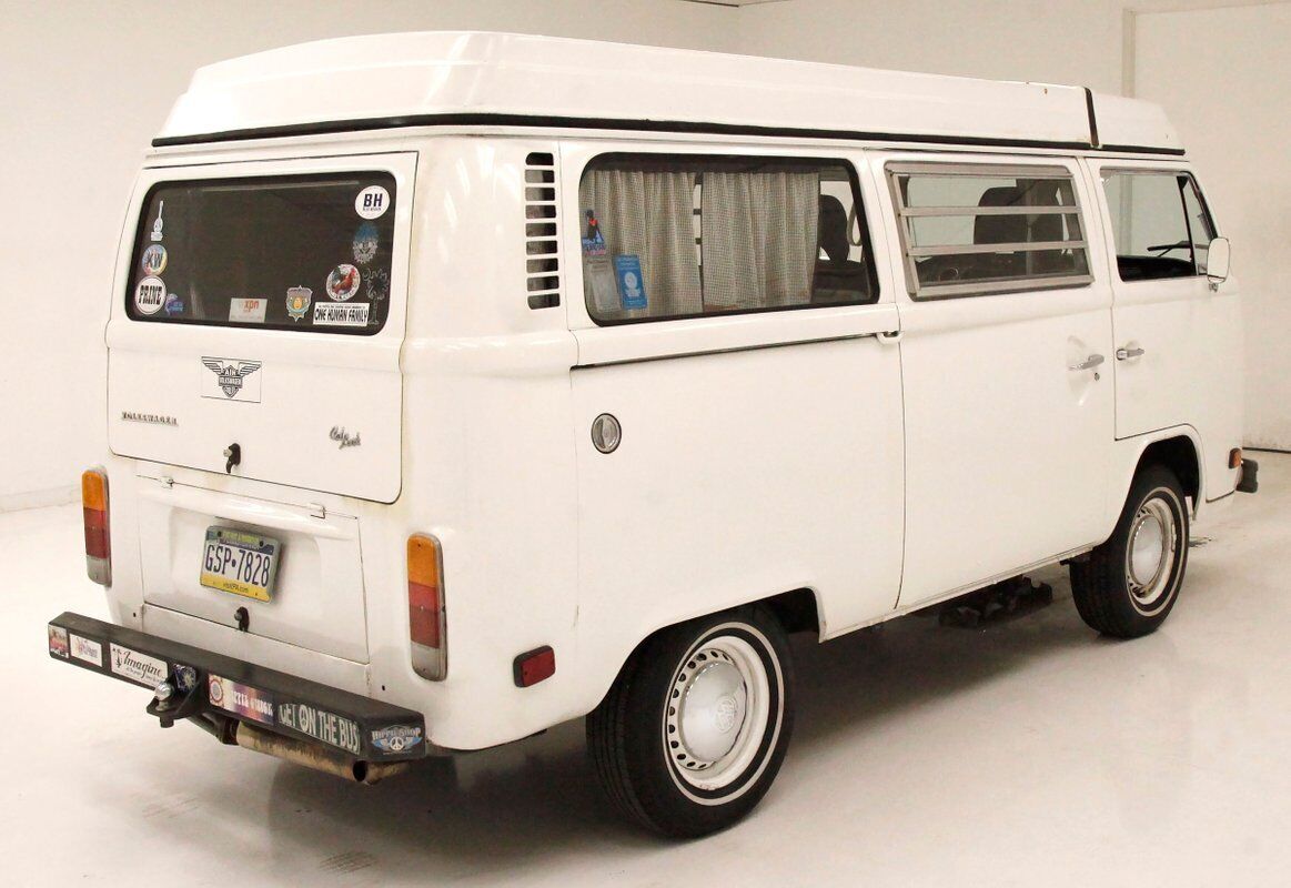 Volkswagen-Camper-1975-7