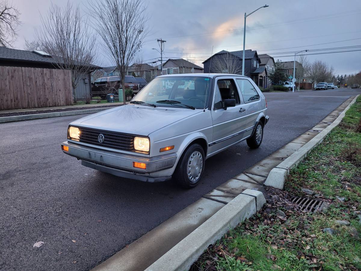 Volkswagen-Golf-diesel-1985