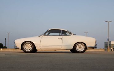 Volkswagen-Karman-ghia-1964-2