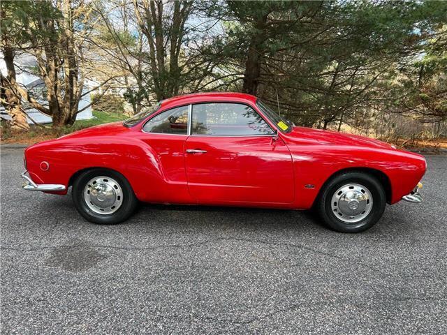 Volkswagen-Karmann-Ghia-1969-6