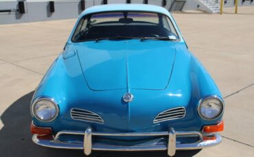 Volkswagen-Karmann-Ghia-1971-10