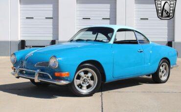 Volkswagen-Karmann-Ghia-1971-2