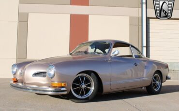 Volkswagen-Karmann-Ghia-1974-2