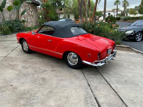 Volkswagen-Karmann-Ghia-Cabriolet-1969-6