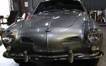 Volkswagen-Karmann-Ghia-Coupe-1965-30