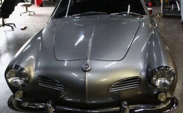 Volkswagen-Karmann-Ghia-Coupe-1965-31