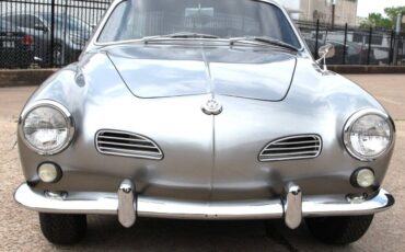 Volkswagen-Karmann-Ghia-Coupe-1965-38