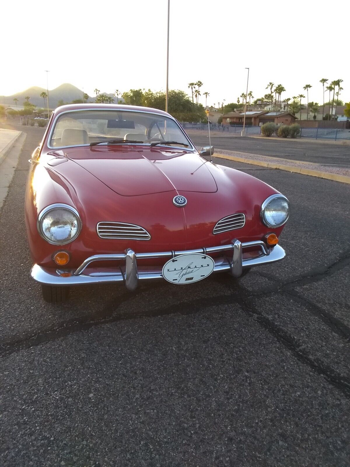 Volkswagen-Karmann-Ghia-Coupe-1969-1