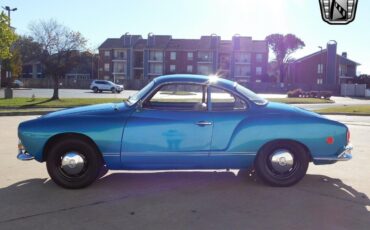 Volkswagen-Karmann-Ghia-Coupe-1969-3