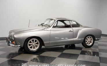 Volkswagen-Karmann-Ghia-Coupe-1969-6