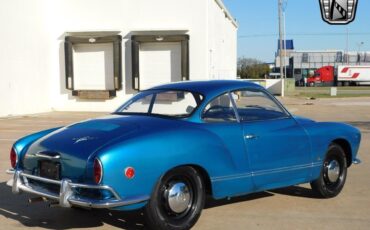 Volkswagen-Karmann-Ghia-Coupe-1969-7