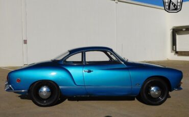 Volkswagen-Karmann-Ghia-Coupe-1969-8