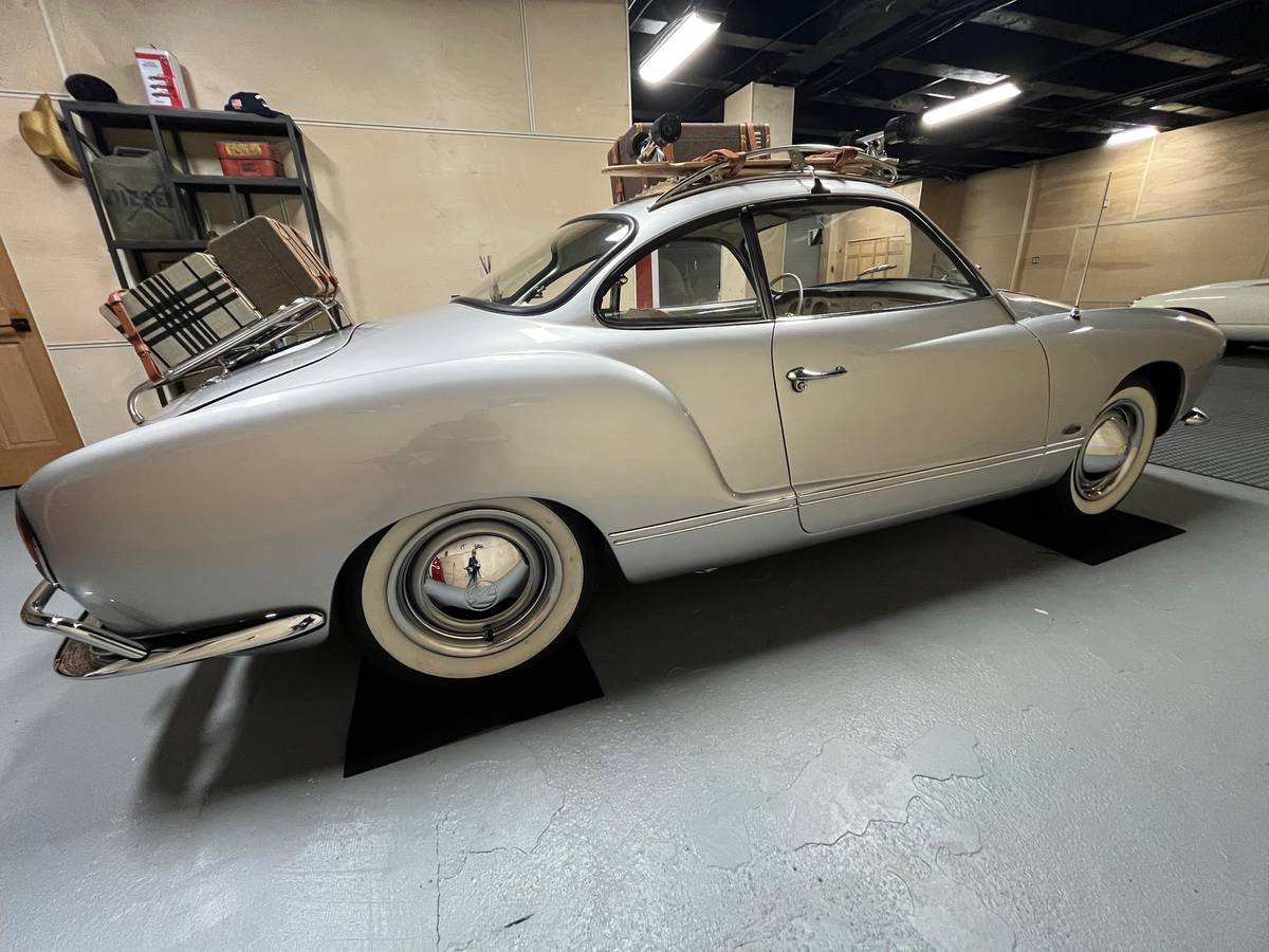 Volkswagen-Karmann-ghia-1961-5