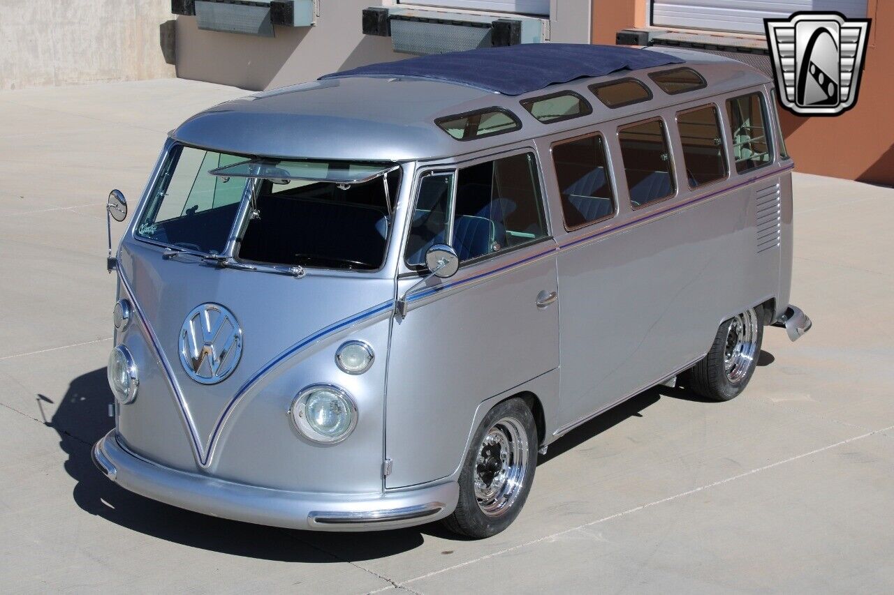 Volkswagen-Kombi-1969-10