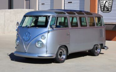 Volkswagen-Kombi-1969-2