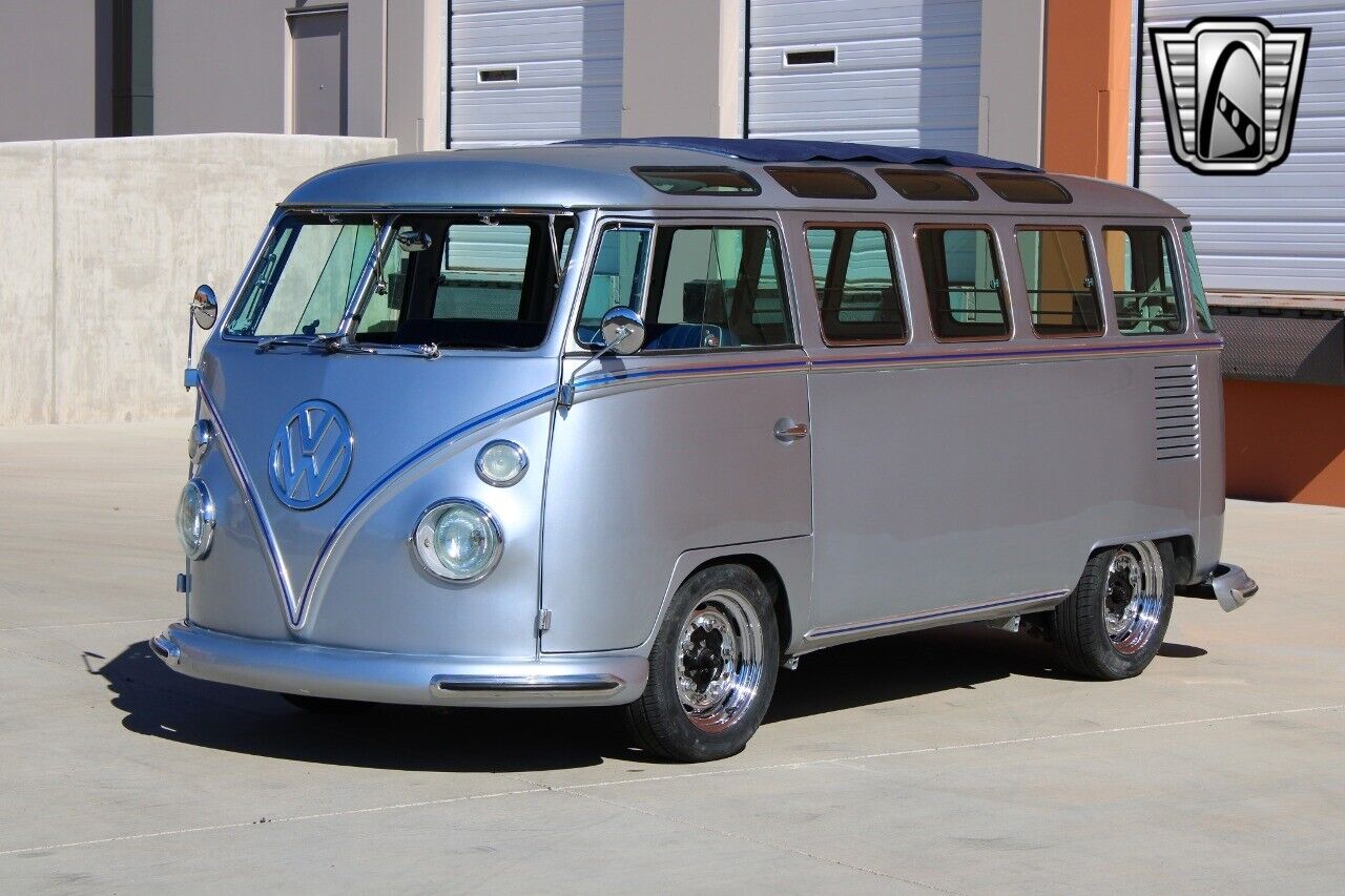 Volkswagen-Kombi-1969-2