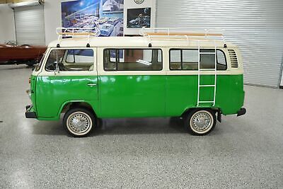 Volkswagen-Kombi-1979-2