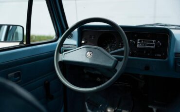 Volkswagen-Rabbit-1979-17