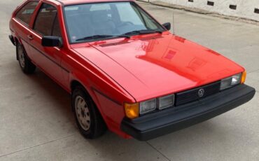 Volkswagen-Scirocco-Coupe-1984-5