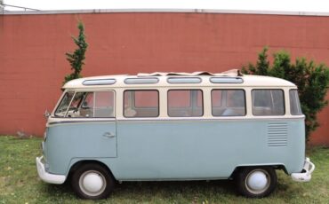 Volkswagen-Type-2-Bus-23-Window-1974-3