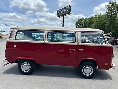 Volkswagen-Van-1979-1