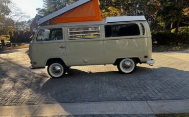 Volkswagen-Vanagon-1970-18