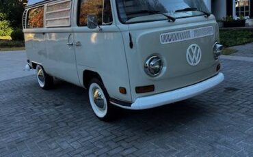 Volkswagen-Vanagon-1970-22