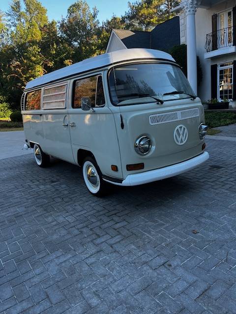 Volkswagen-Vanagon-1970-22