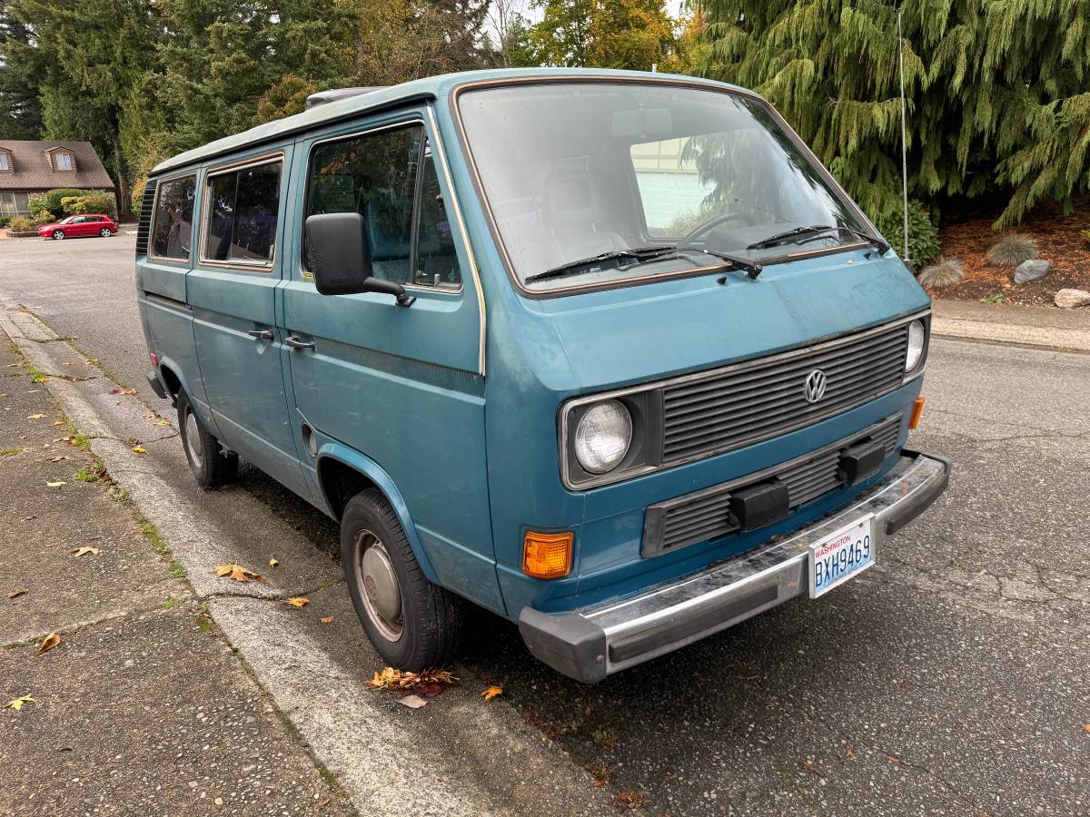 Volkswagen-Vanagon-1985