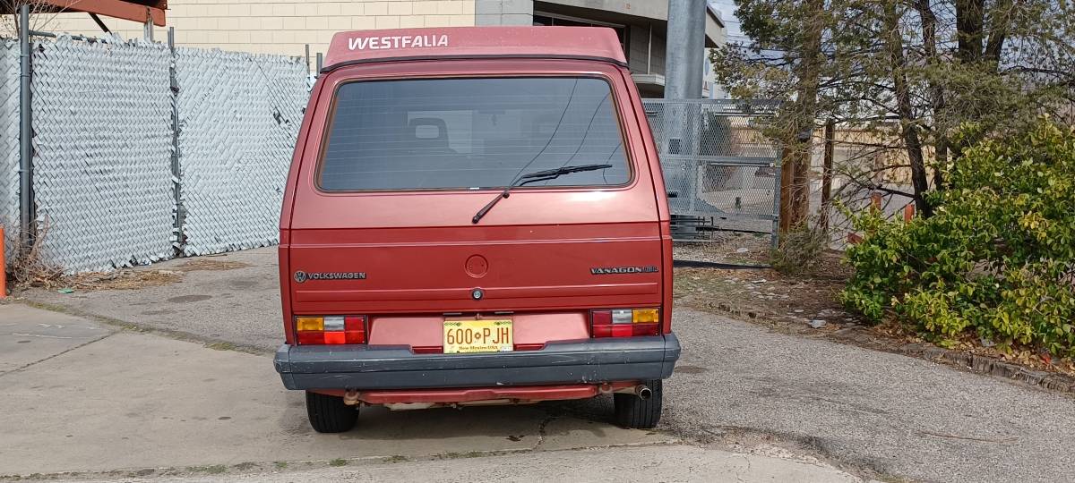 Volkswagen-Vanagon-1988-2