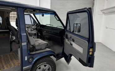 Volkswagen-Vanagon-1990-12