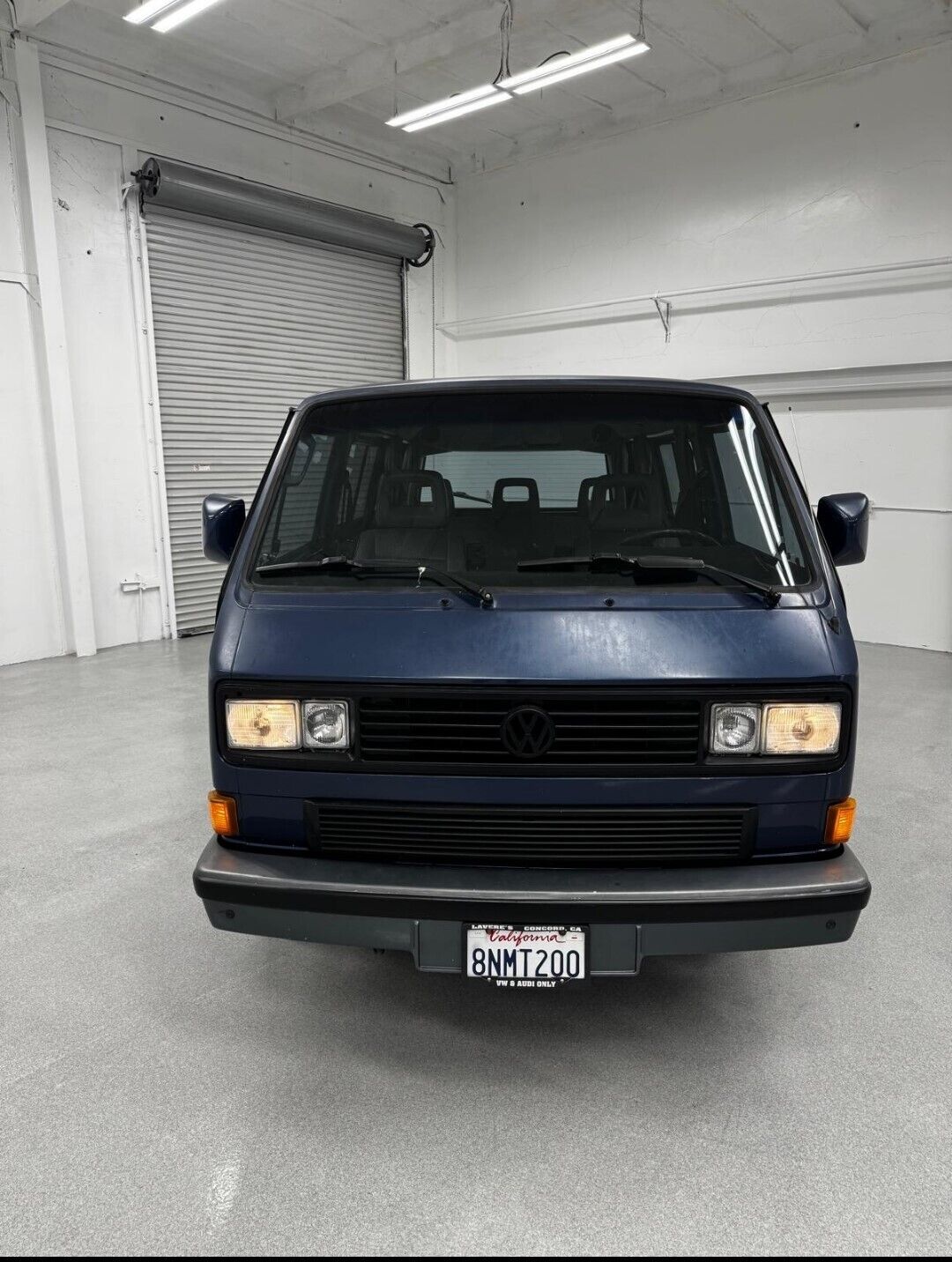 Volkswagen-Vanagon-1990-16