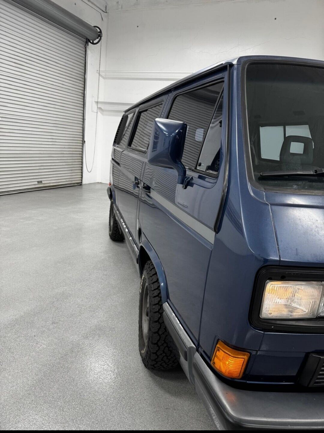 Volkswagen-Vanagon-1990-17