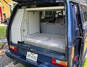 Volkswagen-Vanagon-1990-18