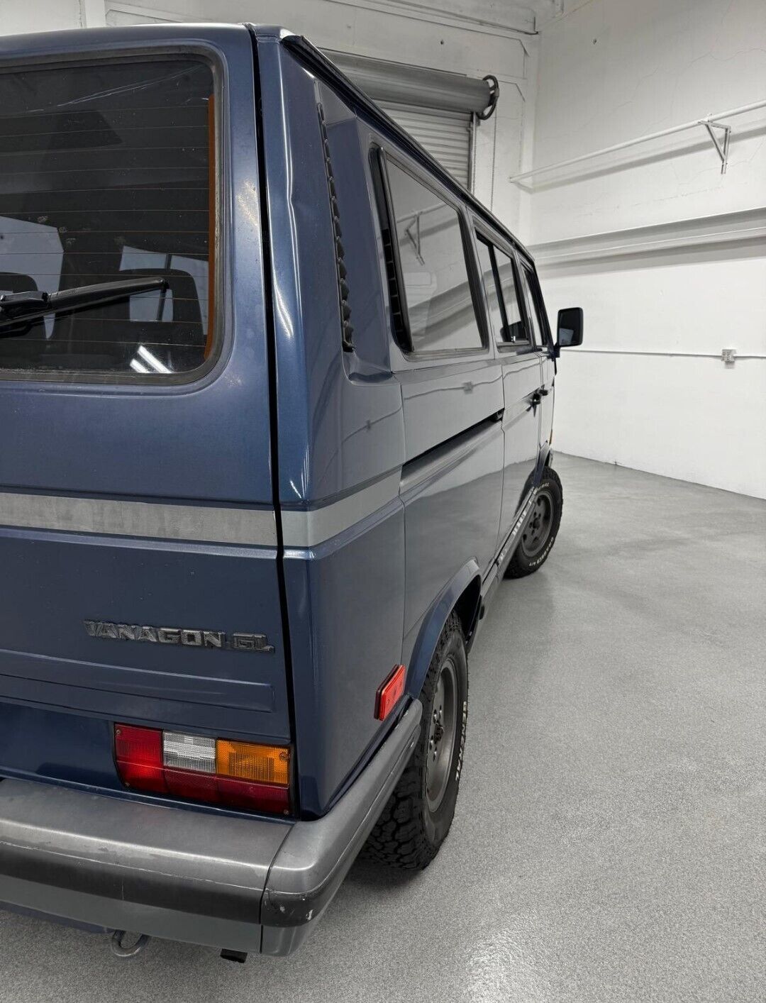 Volkswagen-Vanagon-1990-4