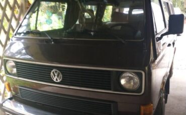 Volkswagen-Vanagon-camper-1985