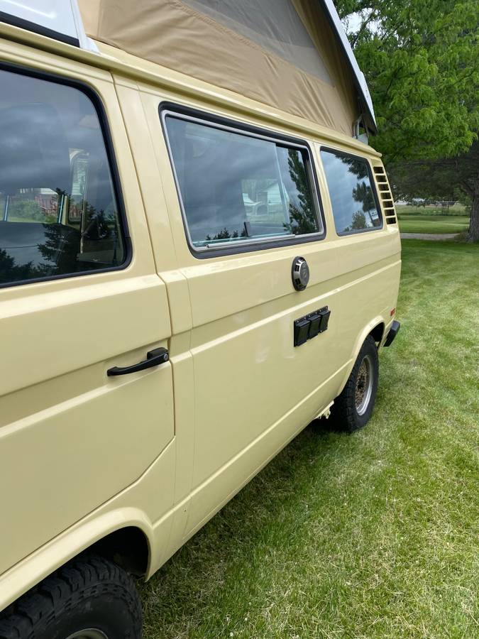 Volkswagen-Vanagon-westfalia-1981-4