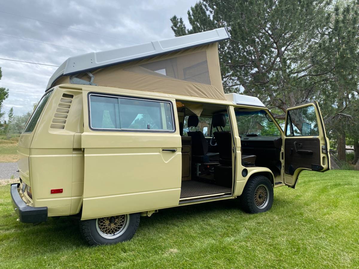 Volkswagen-Vanagon-westfalia-1981-7