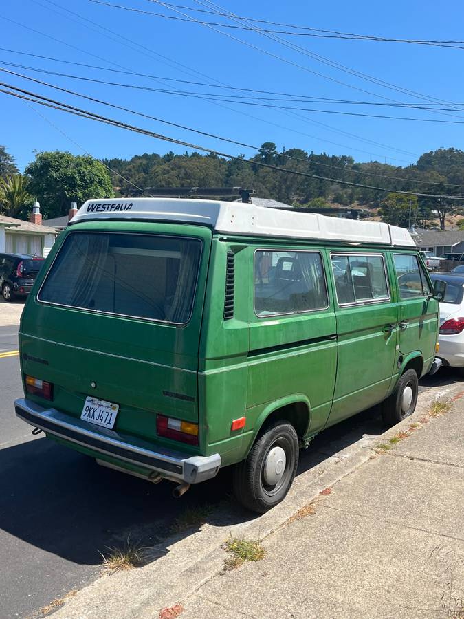 Volkswagen-Vanagon-westfalia-1984-2