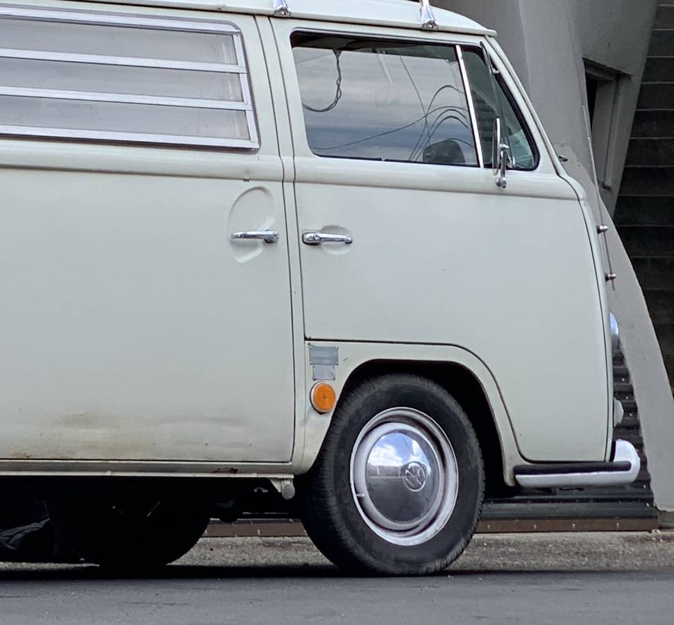 Volkswagen-Vw-bus-1969-14