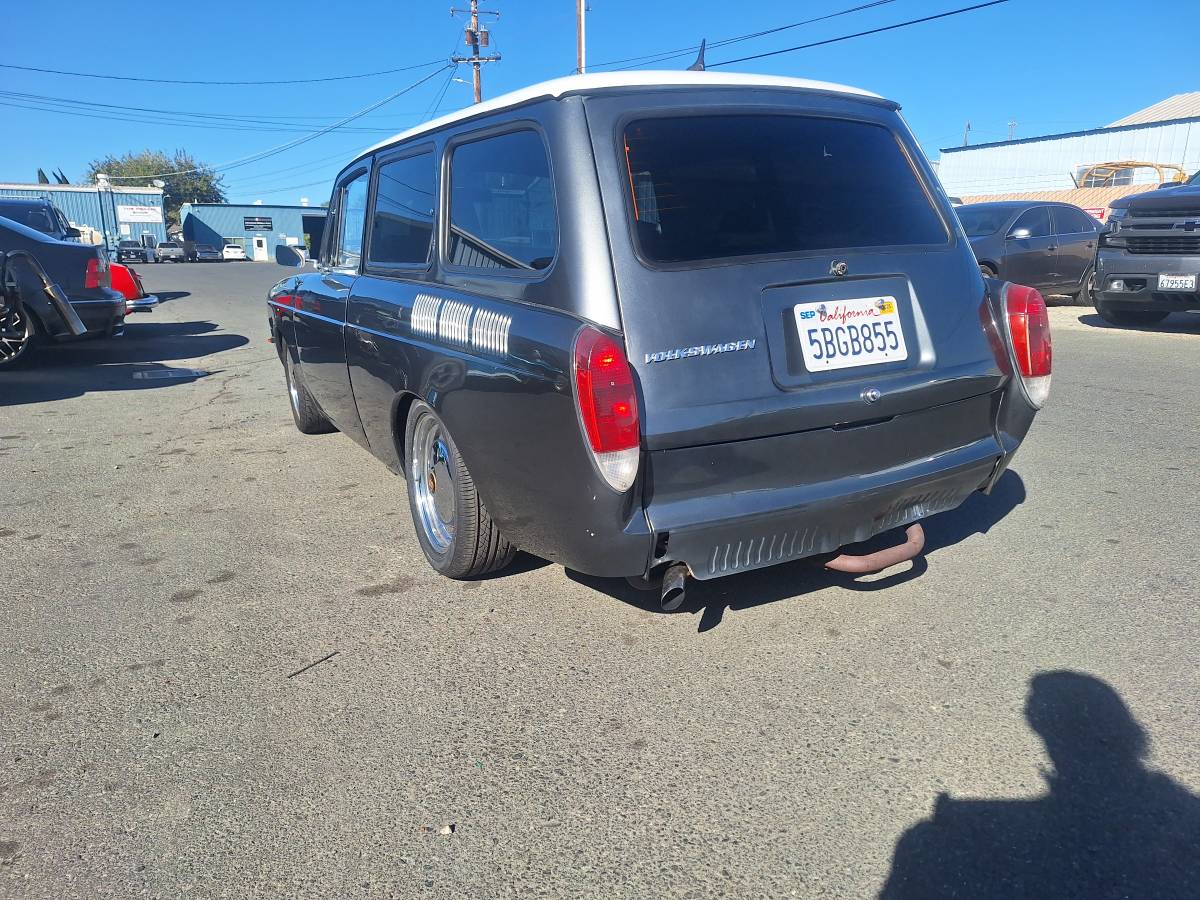 Volkswagen-Vw-squareback-1970-5