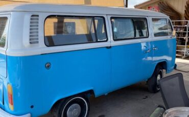 Volkswagen-Vw-van-1974-5