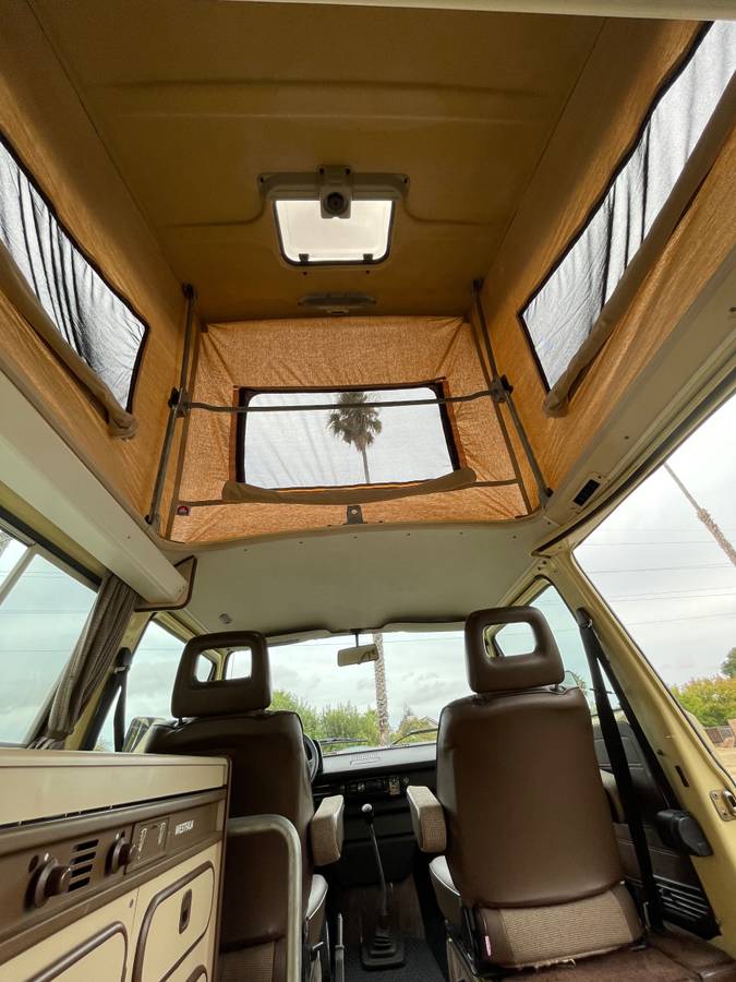 Volkswagen-Westfalia-1984-12